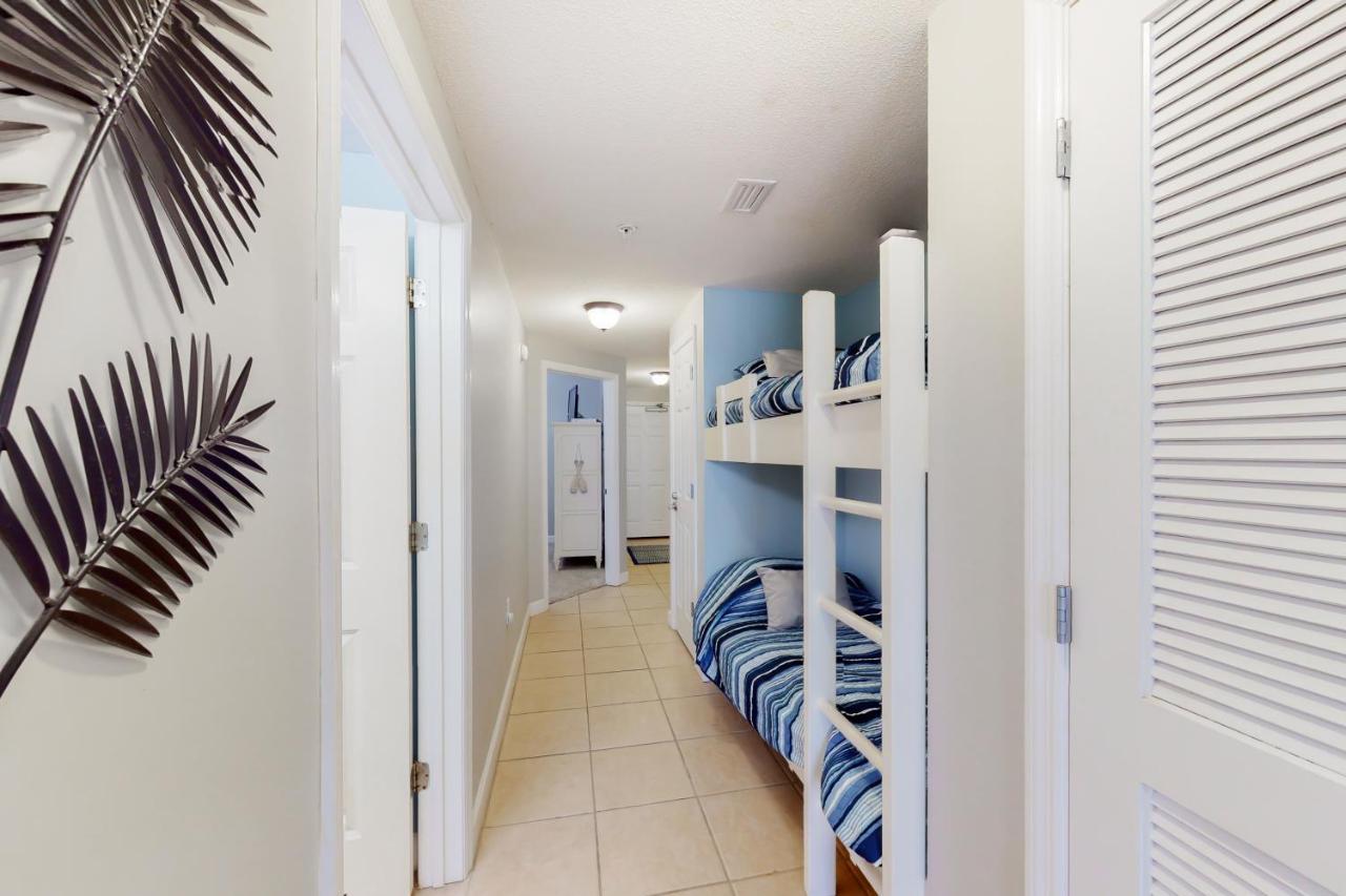Apartment Seychelles Unit 1703